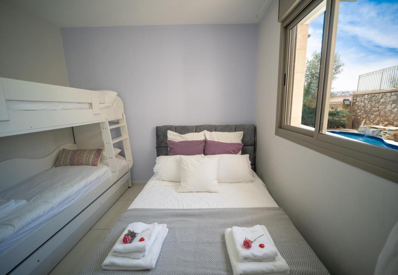 Yalarent Oasis Garden With Private Pool Apartment Eilat Bagian luar foto