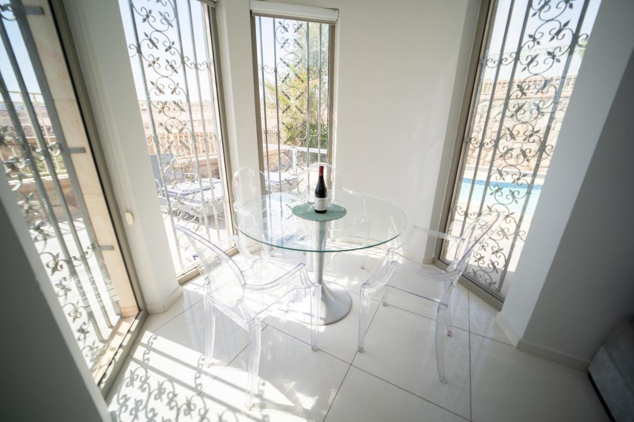 Yalarent Oasis Garden With Private Pool Apartment Eilat Bagian luar foto