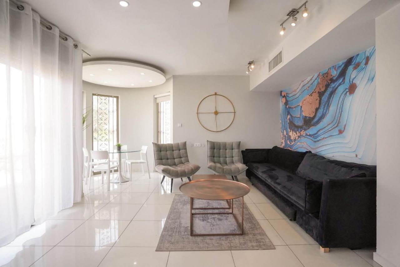 Yalarent Oasis Garden With Private Pool Apartment Eilat Bagian luar foto